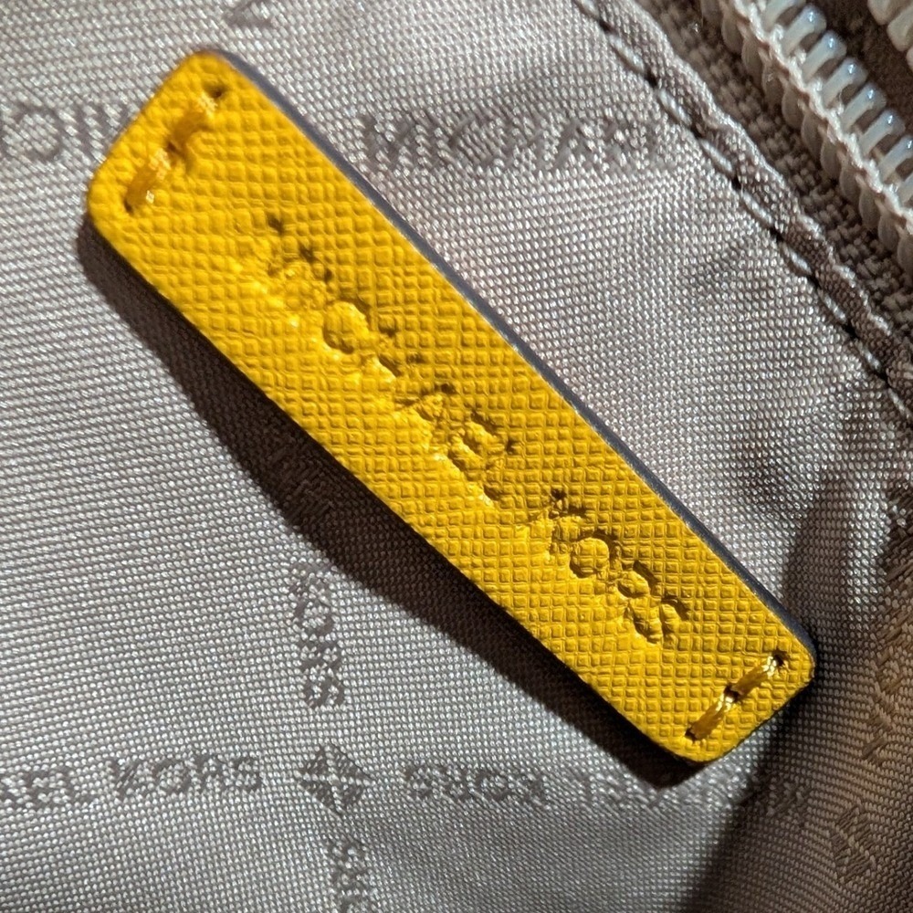 Michael Kors Yellow Leather Dome Crossbody‎ Gold Bag Chain Strap - Picture 9 of 11